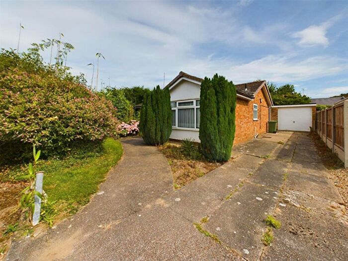 2 Bedroom Detached Bungalow For Sale In Northrepps Road, Overstrand, NR27