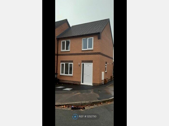 2 Bedroom End Of Terrace House To Rent In The Barrows, Weston-Super-Mare BS22