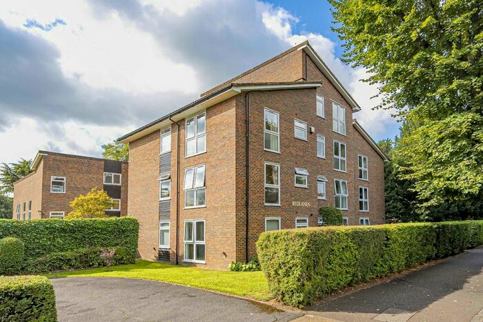 2 Bedroom Flat To Rent In Cromwell Road, Teddington, TW11