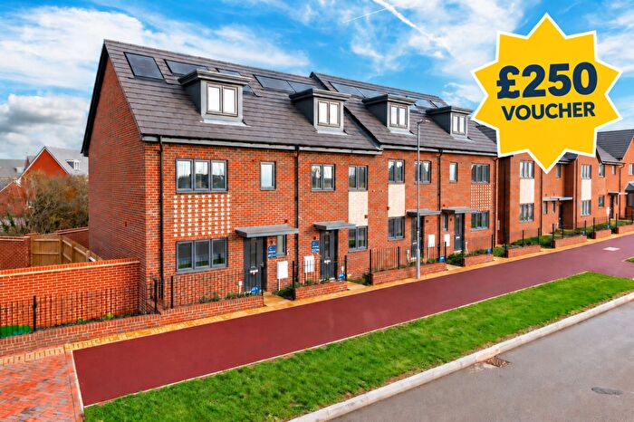 4 Bedroom House To Rent In Barrosa Way, Whitehouse, MK8