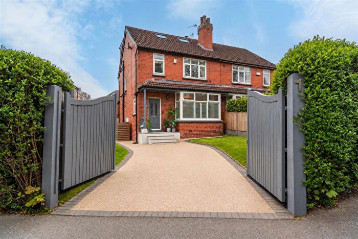 4 Bedroom Semi Detached House For Sale In Nunroyd Lawn, Moortown, LS17