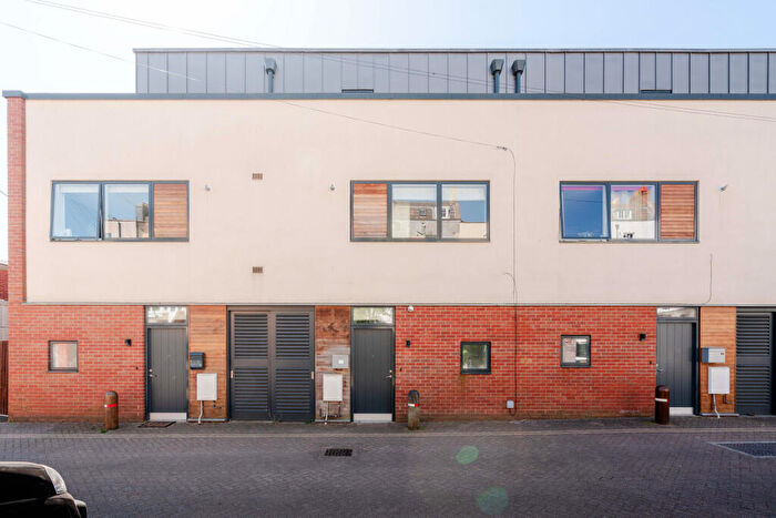 3 Bedroom Town House For Sale In Cooperage Lane, Southville, Bristol, BS3