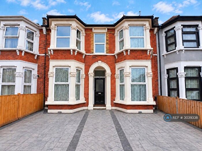 7 Bedroom Terraced House To Rent In Cambridge Road, Ilford, IG3