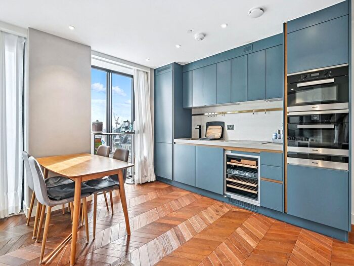 2 Bedroom Flat For Sale In Newton Street, London, WC2B