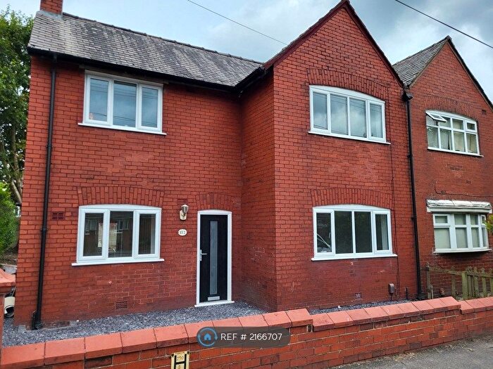 3 Bedroom Semi-Detached House To Rent In Kirkhall Lane, Leigh, WN7