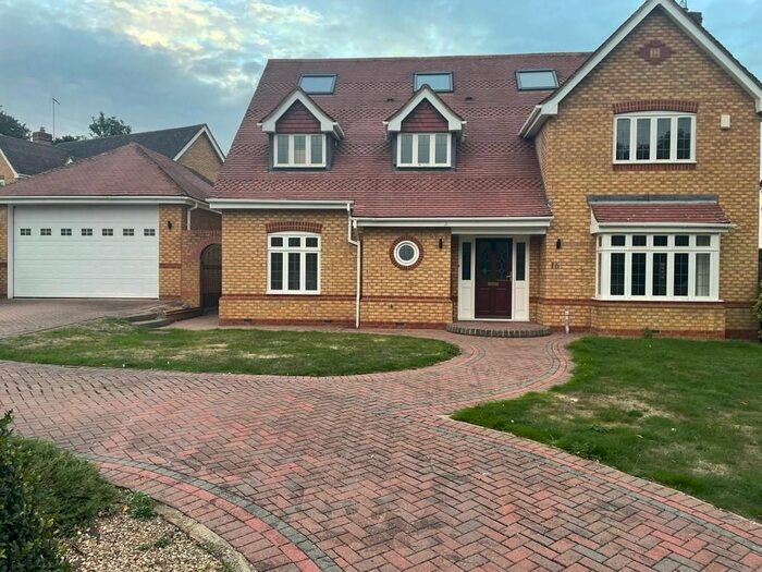 6 Bedroom Detached House To Rent In Standing Stones, Great Billing, Northampton, NN3