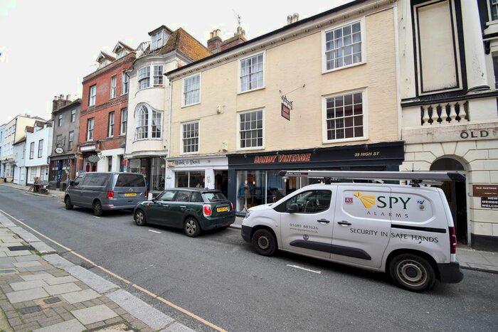 2 Bedroom Flat To Rent In High Street, Hastings, TN34