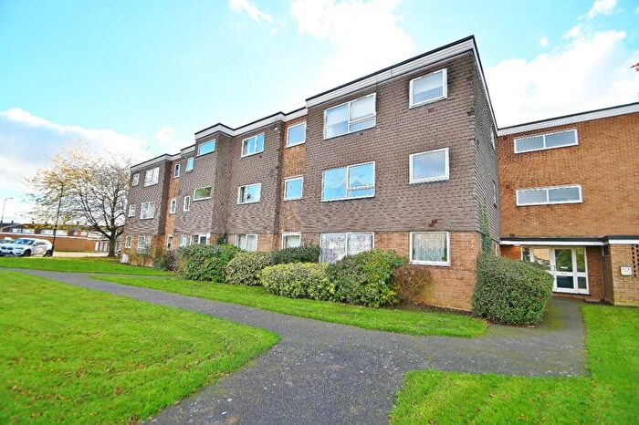 1 Bedroom Apartment To Rent In Tithe Court, Slough, Berkshire, SL3