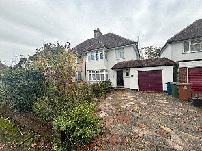 4 Bedroom Semi-Detached House To Rent In Whitchurch Lane, Edgware, HA8