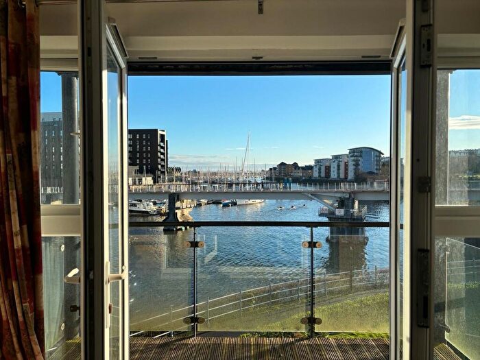 2 Bedroom Apartment For Sale In River Walk, Penarth, CF64