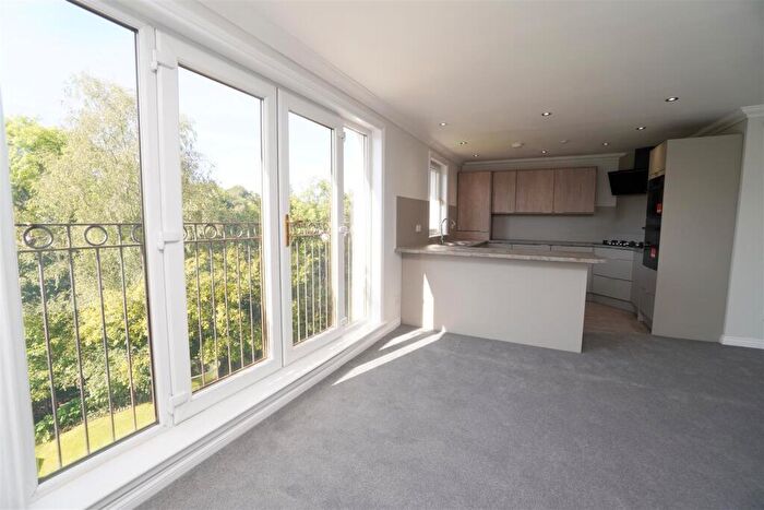 2 Bedroom Flat To Rent In Main Street, Lennoxtown, ., G66