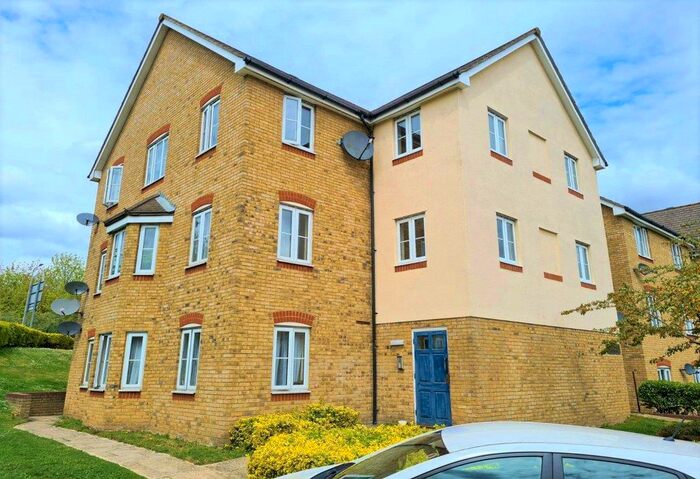 2 Bedroom Apartment To Rent In Covesfield, Kent, DA11