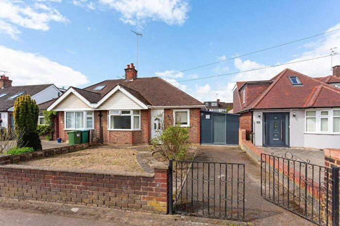 2 Bedroom Bungalow To Rent In Radlett Road, Watford, WD24
