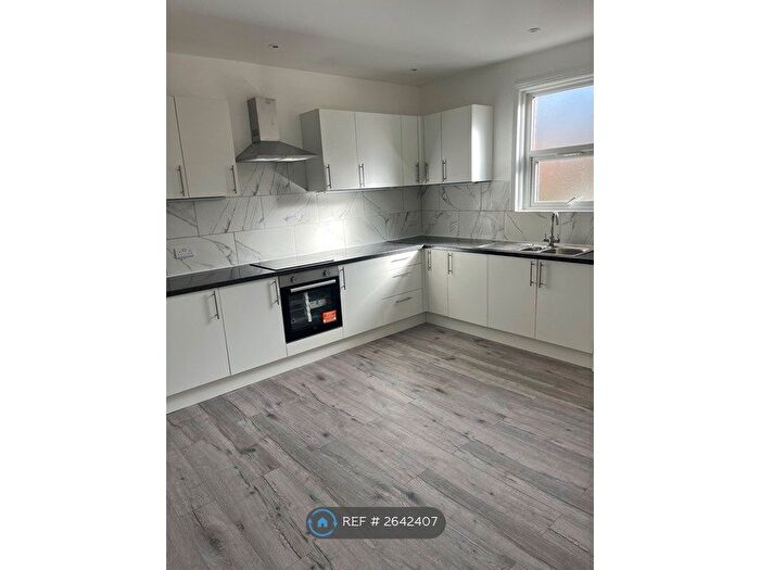 3 Bedroom Flat To Rent In Portland Street, Southport, PR8