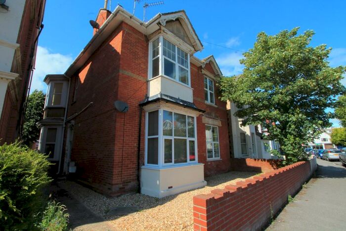 1 Bedroom Flat To Rent In Cecil Road, Bournemouth, BH5