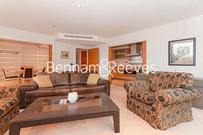 3 Bedroom Flat To Rent In The Boulevard, Fulham, SW6