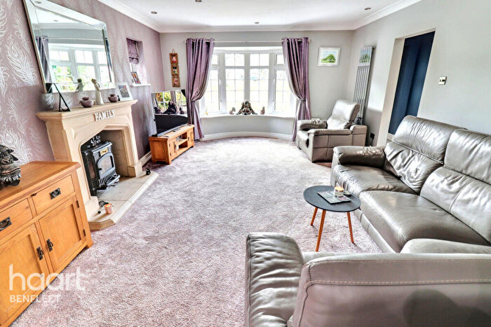 4 Bedroom Detached House For Sale In Abreys, Benfleet, SS7