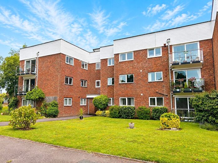 1 Bedroom Flat For Sale In Heighton Close, Bexhill-On-Sea, TN39