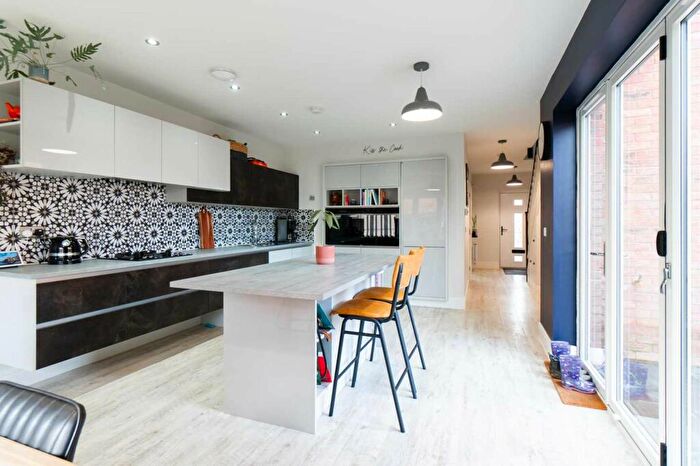 4 Bedroom Detached House For Sale In Steeplechase Way, Market Harborough, LE16