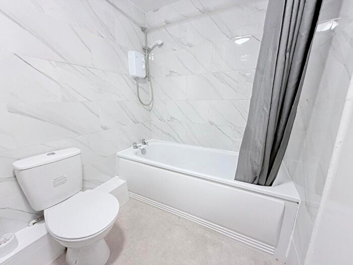 1 Bedroom Property To Rent In Park Farm Drive, Allestree, Derby, DE22