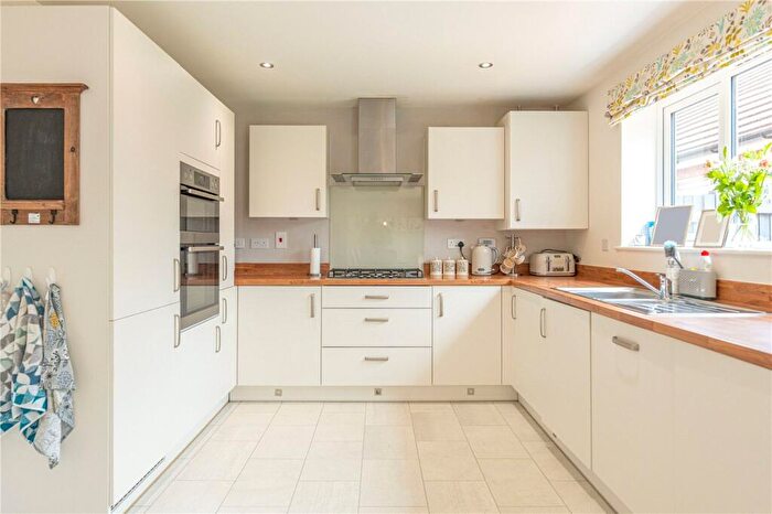 4 Bedroom Detached House For Sale In Bremridge Close, Barford, Warwick, Warwickshire, CV35