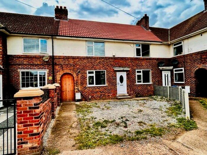 3 Bedroom Terraced House To Rent In Elm Place, Armthorpe, Doncaster, South Yorkshire, DN3