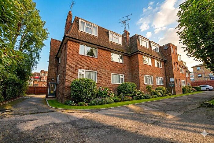 2 Bedroom Apartment To Rent In Western Court, Chandlers Way, Romford, RM1