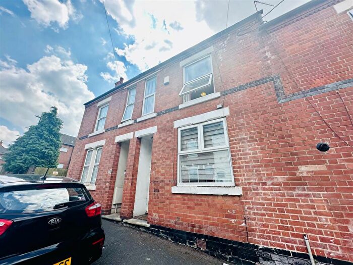 2 Bedroom Terraced House To Rent In Maud Street, Nottingham, NG7