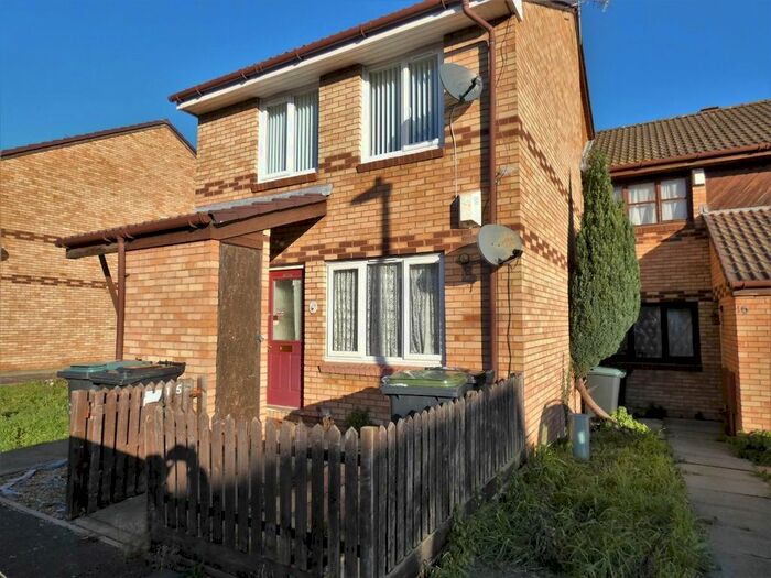 1 Bedroom Maisonette To Rent In Damigos Road, Gravesend, Kent, DA12