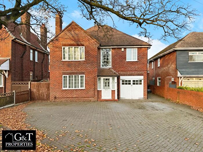 4 Bedroom Detached House To Rent In Sedgley Road, Dudley, DY1