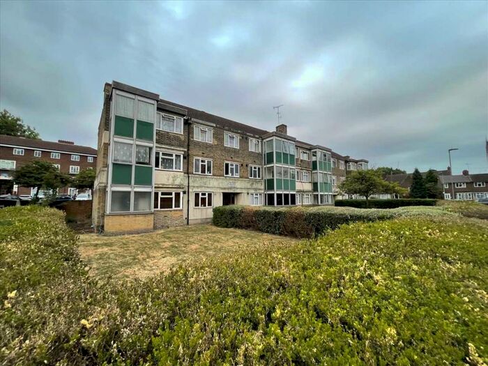 1 Bedroom Apartment To Rent In Mayland Mansions, Whiting Avenue, Barking, Barking, IG11