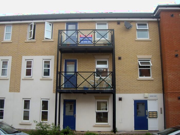2 Bedroom Flat To Rent In Glandford Way, Chadwell Heath, Romford, RM6