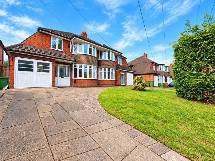 3 Bedroom Semi Detached House To Rent In Lode Lane, Solihull, West Midlands, B92