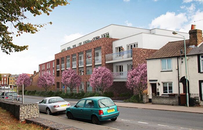1 Bedroom Flat To Rent In Marlborough Road, Park View, ME7
