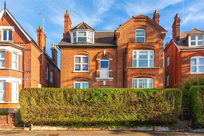 2 Bedroom Flat For Sale In Harold Road, London, SE19