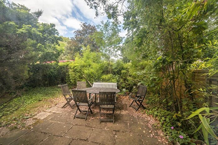 1 Bedroom Flat To Rent In Upper Richmond Road, Putney, London, SW15