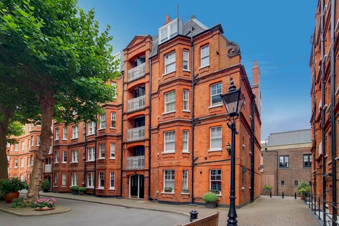 1 Bedroom Flat To Rent In Park Walk, Kings Road, London, SW10