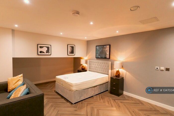 Studio To Rent In Water Street, Liverpool, L2