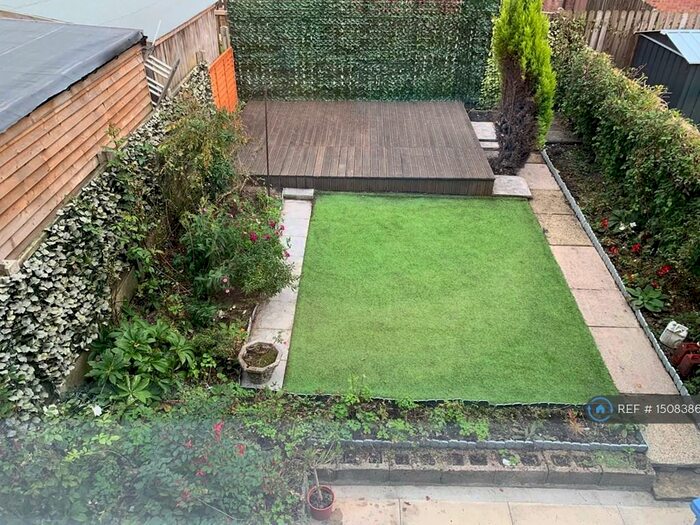 3 Bedroom Terraced House To Rent In Mount Street, Heywood, OL10