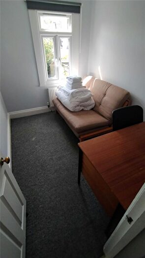 2 Bedroom Apartment To Rent In Short Let - Bedroom, Bathroom St Floor Flat In Summertown, OX2