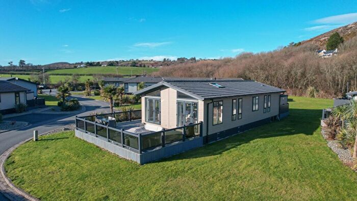 3 Bedroom Park Home For Sale In Abersoch, Pwllheli, LL53