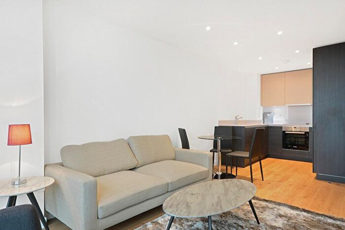 1 Bedroom Apartment For Sale In Pinnacle Apartments, Saffron Central Square, Croydon, CR0