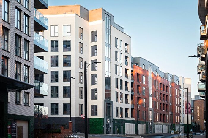 1 Bedroom Flat To Rent In Desborough Road, High Wycombe, Buckinghamshire, HP11