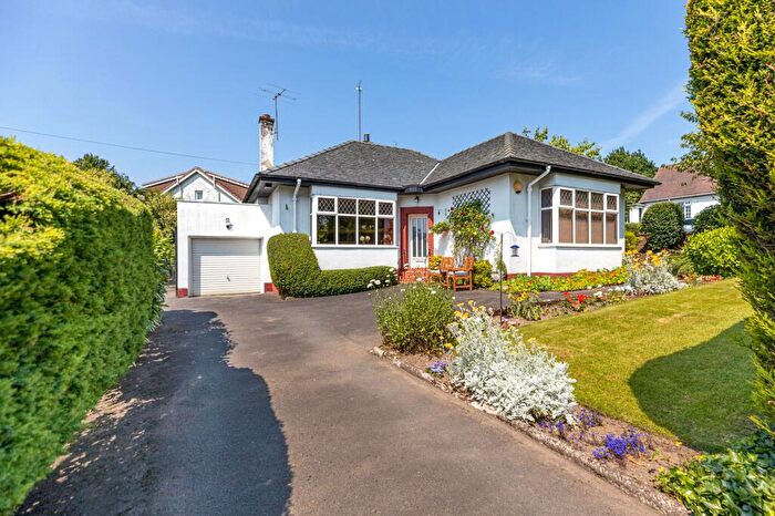 2 Bedroom Detached House For Sale In Pendicle Road, Bearsden, G61