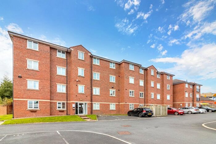 2 Bedroom Flat To Rent In Langdale Court, Barnsley, S71