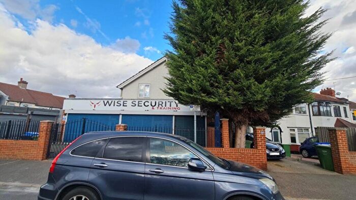 2 Bedroom Maisonette To Rent In Stephen Road Bexleyheath, DA7