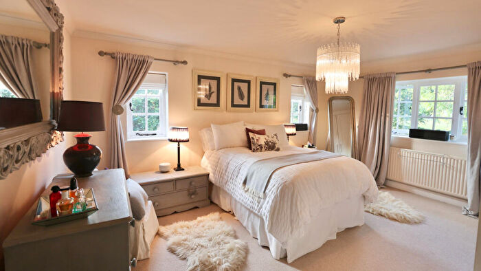2 Bedroom Cottage To Rent In Chapel Hill, Princes Risborough, HP27