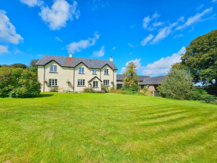 6 Bedroom Semi Detached House For Sale In Moretonhampstead, Newton Abbot, Devon, TQ13