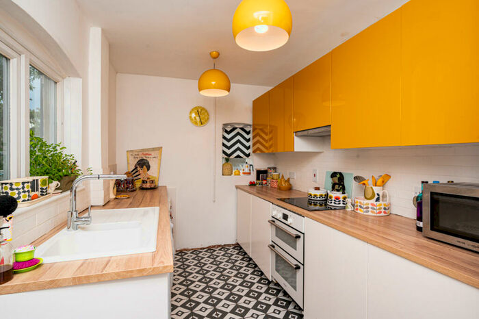 2 Bedroom Terraced House To Rent In King Street, Kettering, NN16