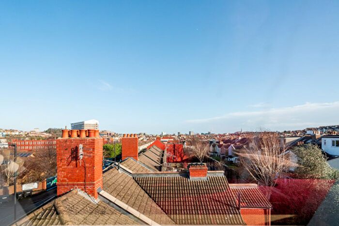 1 Bedroom Flat For Sale In Old Fire Station, Raleigh Road, Southville, Bristol, Somerset, BS3